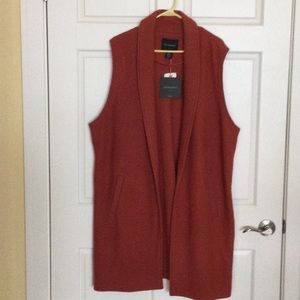 Cynthia Rowley sleeveless unlined jacket. Size 2X burnt orange
